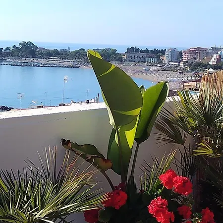 La Terrazza Sulla Baia Di