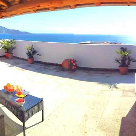 Apartment La Terrazza Sulla Baia Di